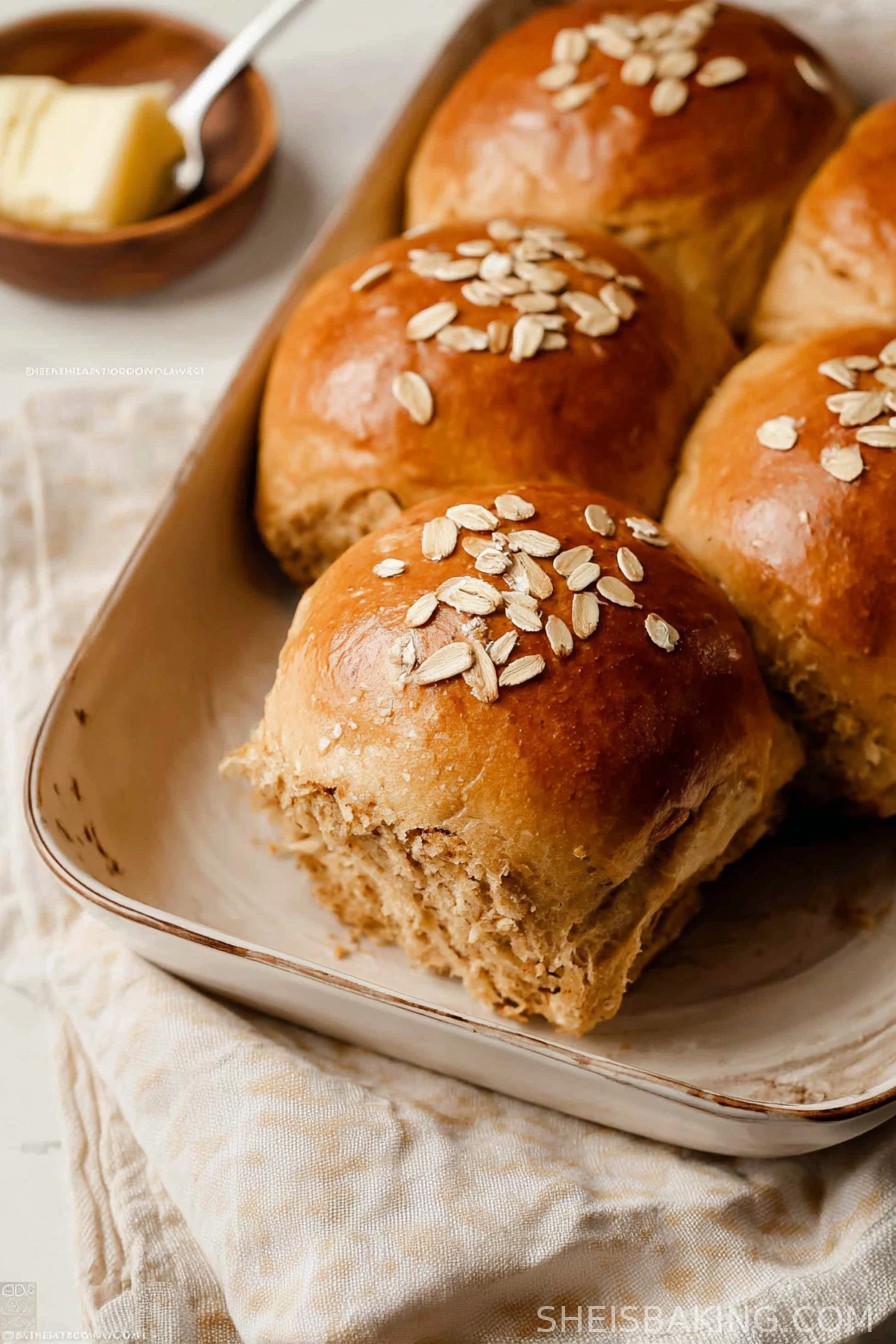 Oatmeal Molasses Dinner Rolls